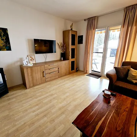 Am Hochbergle Haus 135 *